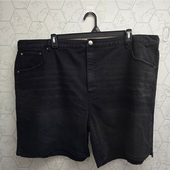 Terra & Sky Women's Plus Size Bermuda Denim Shorts, 7” Inseam, Size 4X (28-30W) - Picture 1 of 9